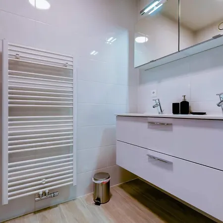 Apartment Premium Holidays - Modern Near The Marina Of *